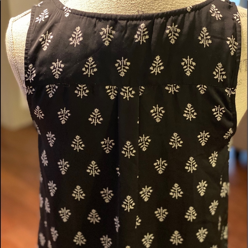 Forever 21 top​​ - Picture 2 of 5